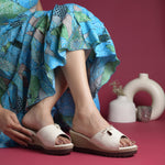 Load image into Gallery viewer, Women's Textured Wedge Heel Slide Sandals with Bow Detail