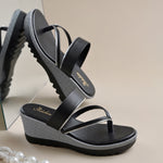 Load image into Gallery viewer, Women's Toe Ring Wedges Sandals Stylish Slip-On Comfort Wedge Heel