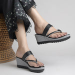 Load image into Gallery viewer, Women's Toe Ring Wedges Sandals Stylish Slip-On Comfort Wedge Heel
