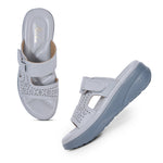 Load image into Gallery viewer, Laser Cut Detailed Wedge Heel