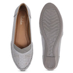 Load image into Gallery viewer, Laser Perforation Wedge Heeled Moccasin Loafers
