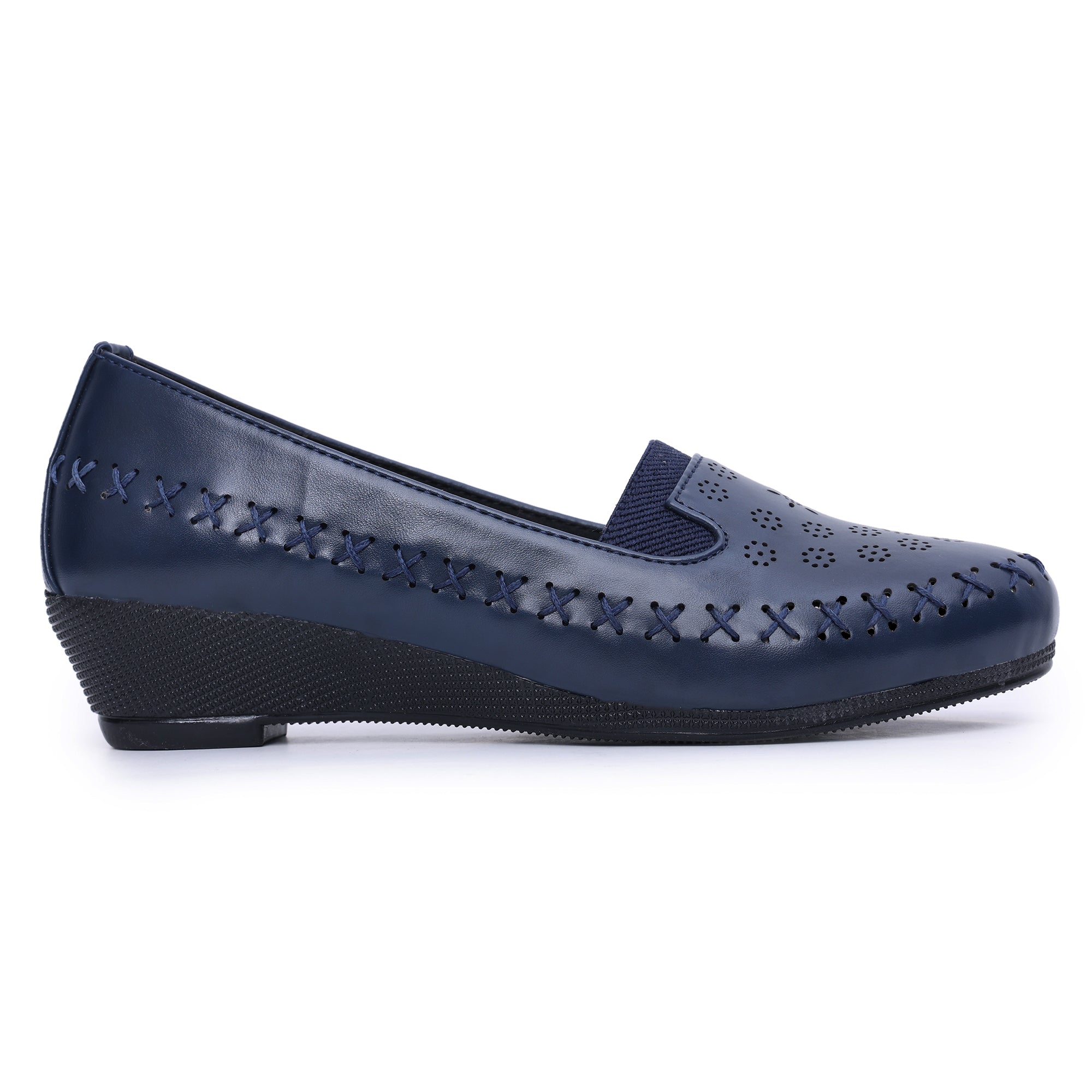 Perforations Detailed Wedge Heeled Moccasin Loafers