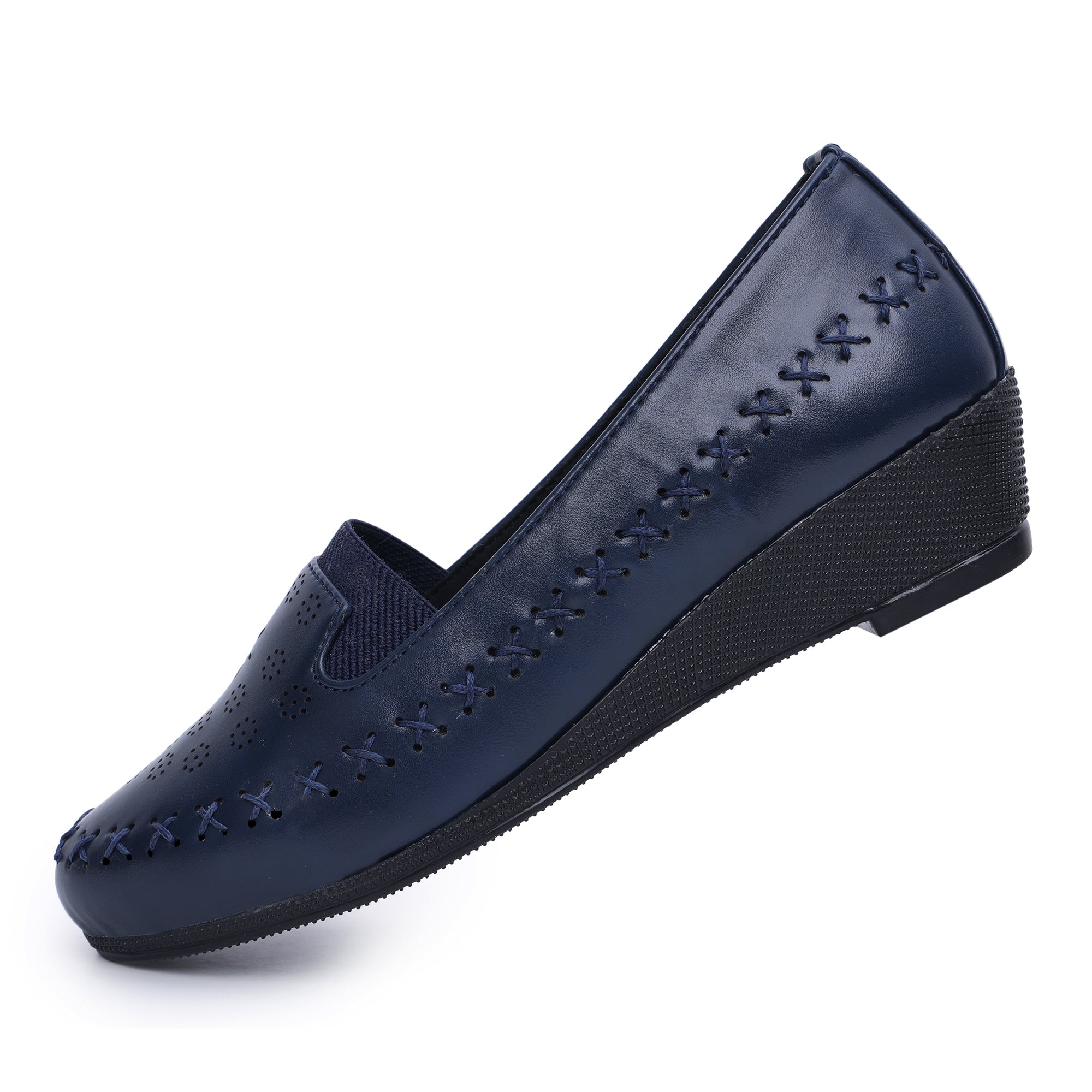 Perforations Detailed Wedge Heeled Moccasin Loafers