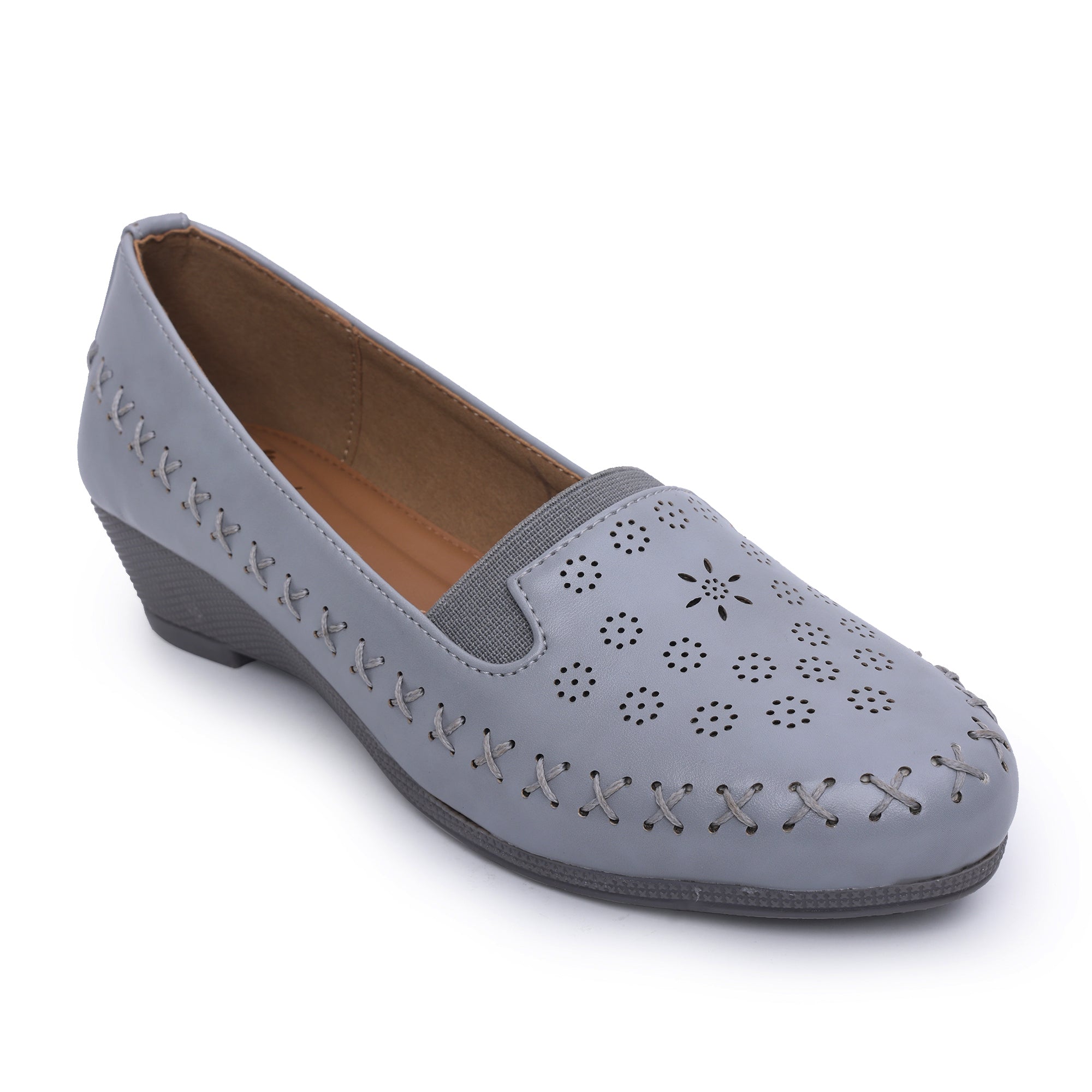 Perforations Detailed Wedge Heeled Moccasin Loafers