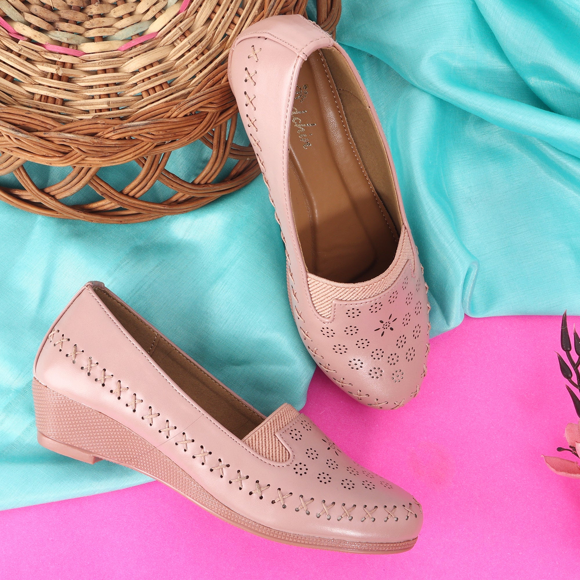 Perforations Detailed Wedge Heeled Moccasin Loafers