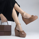 Load image into Gallery viewer, Women's Open Toe Knot Detail Wedge Heel Sandals
