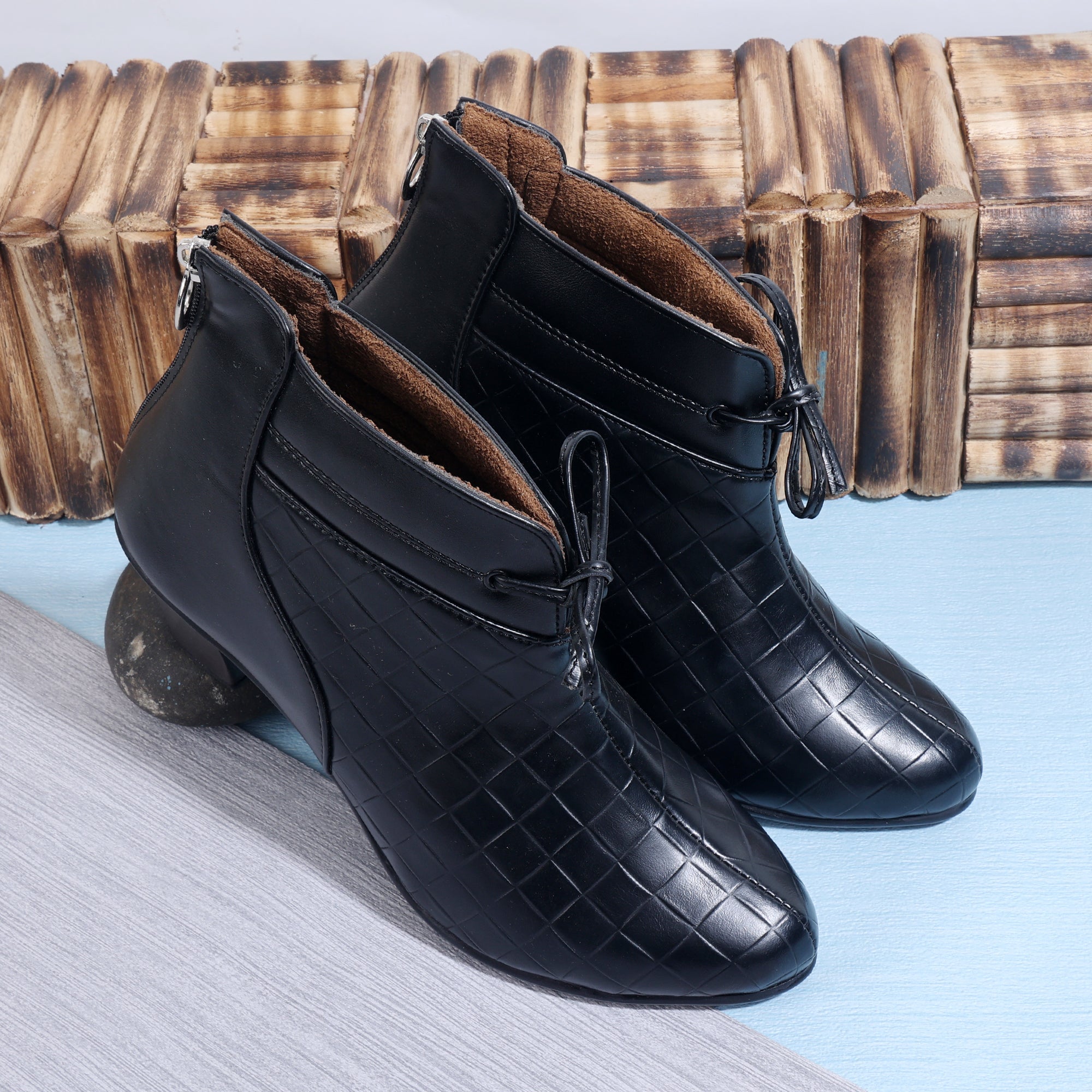 Textured Block Heeled Zipper Closure Boots