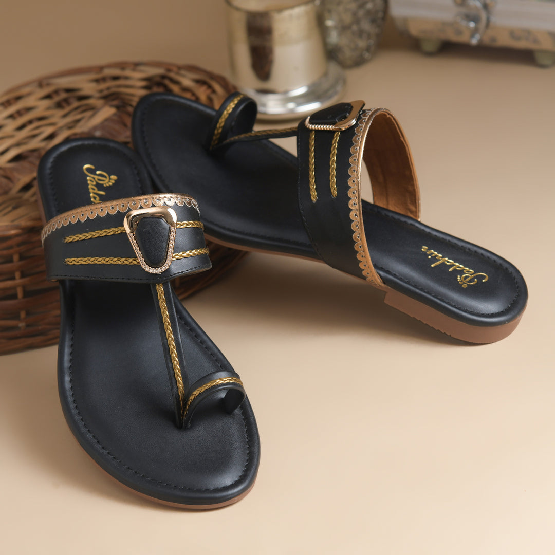 Women's Kolhapuri Style Toe Ring Flats with Metal Details Slippers