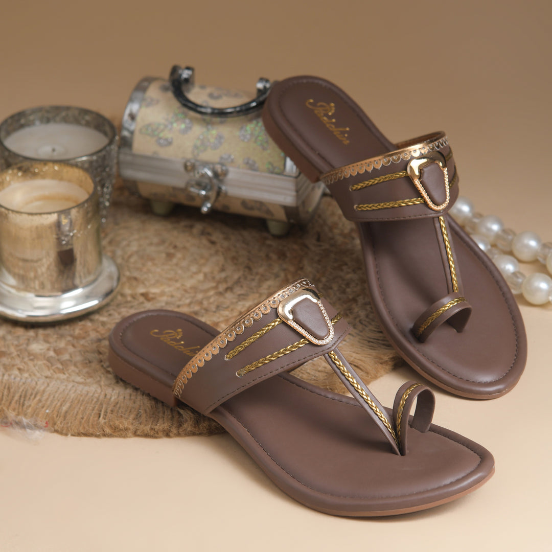 Women's Kolhapuri Style Toe Ring Flats with Metal Details Slippers